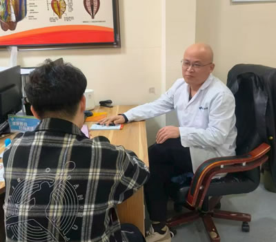 朝阳市|男科医师高朋磊：守护男性健康，专业男科诊疗